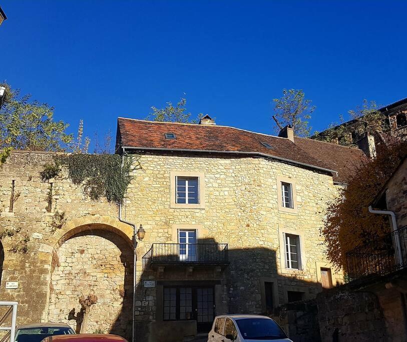 Aux Portes De L'Abbaye Saint-Cyprien  Exterior foto